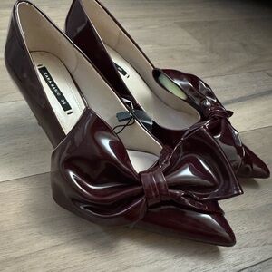 NWT Zara Burgundy Patent Leather Bow Heels Size 5